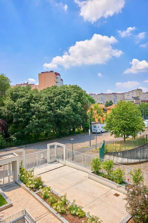 Postumia Joy - Sansiro Stadium - San Carlo Hospital Милан Экстерьер фото